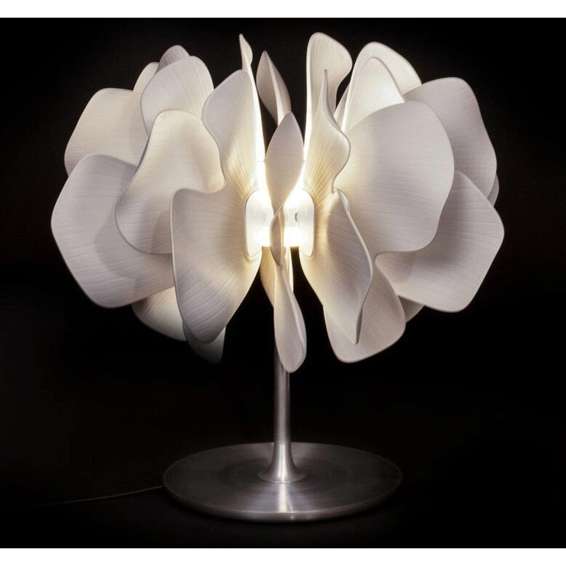 Lladro Nightbloom Table Lamp By Marcel Wanders (US) 7 Lladro Nightbloom Table Lamp By Marcel Wanders (US) - Image 7