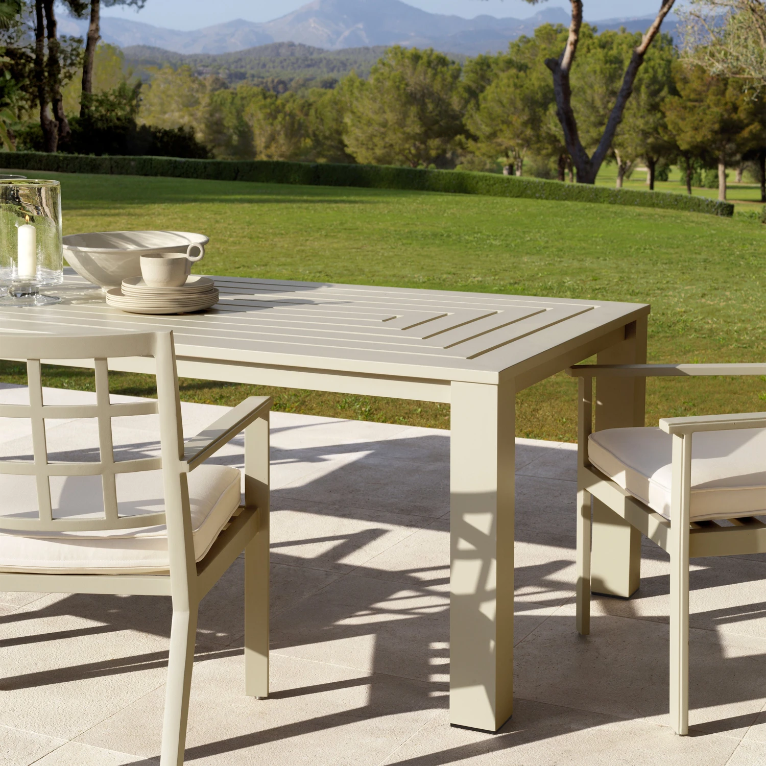 Eichholtz Vistamar Outdoor Dining Table 3 Eichholtz Vistamar Outdoor Dining Table - Image 3