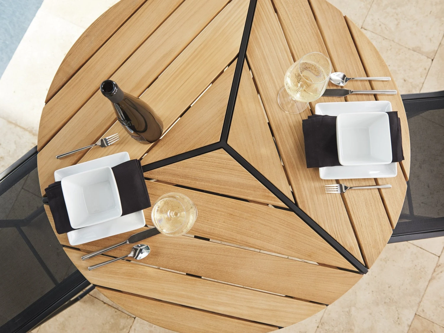 Tommy Bahama Outdoor South Beach Bistro Table 4 Tommy Bahama Outdoor South Beach Bistro Table - Image 4