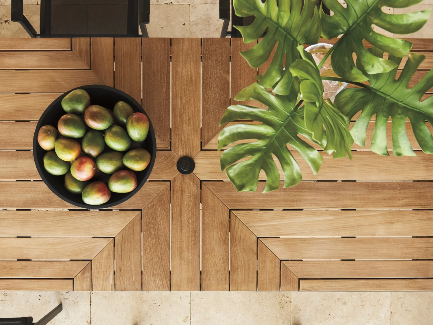 Tommy Bahama Outdoor South Beach Rectangular Dining Table 3 Tommy Bahama Outdoor South Beach Rectangular Dining Table - Image 3