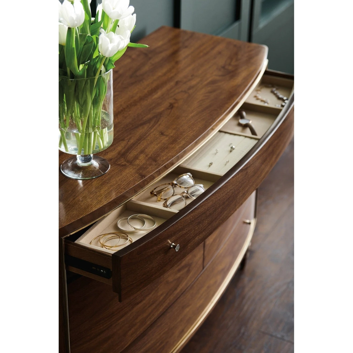 Caracole Classic Less Is More Dresser DSC 3 Caracole Classic Less Is More Dresser DSC - Image 3
