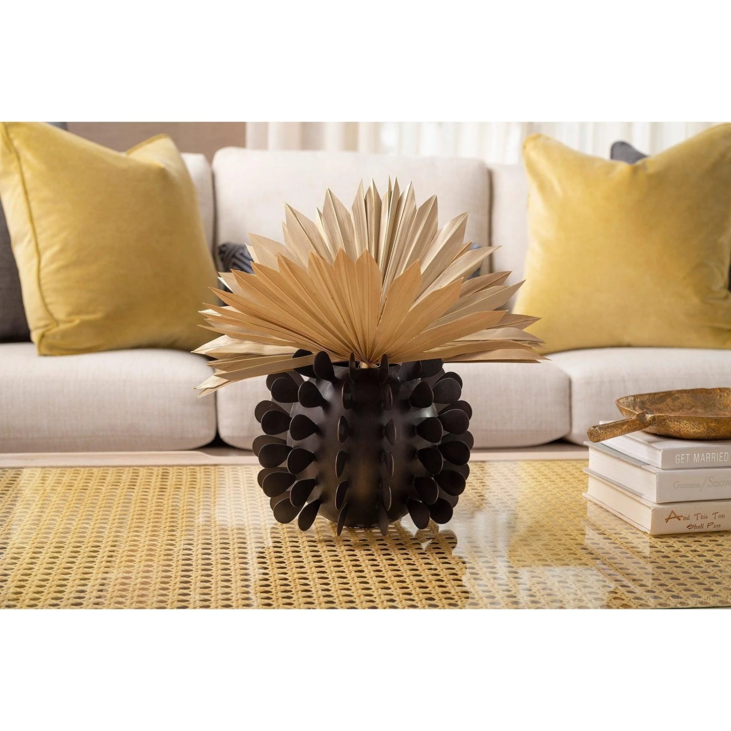 Villa & House Andorra Vase 4 Villa & House Andorra Vase - Image 4