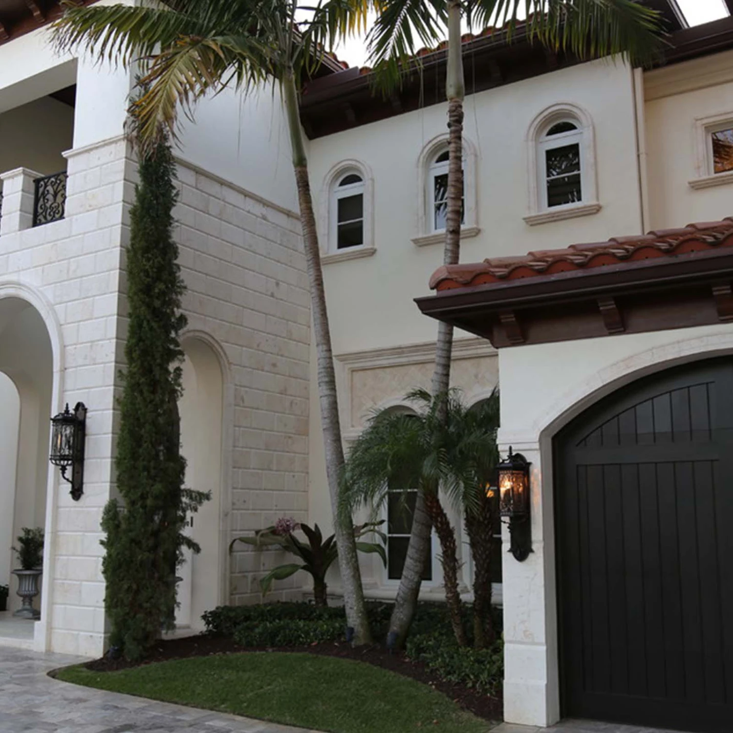 Fine Art Warwickshire 41" Outdoor Wall Mount 2 Fine Art Warwickshire 41" Outdoor Wall Mount - Image 2