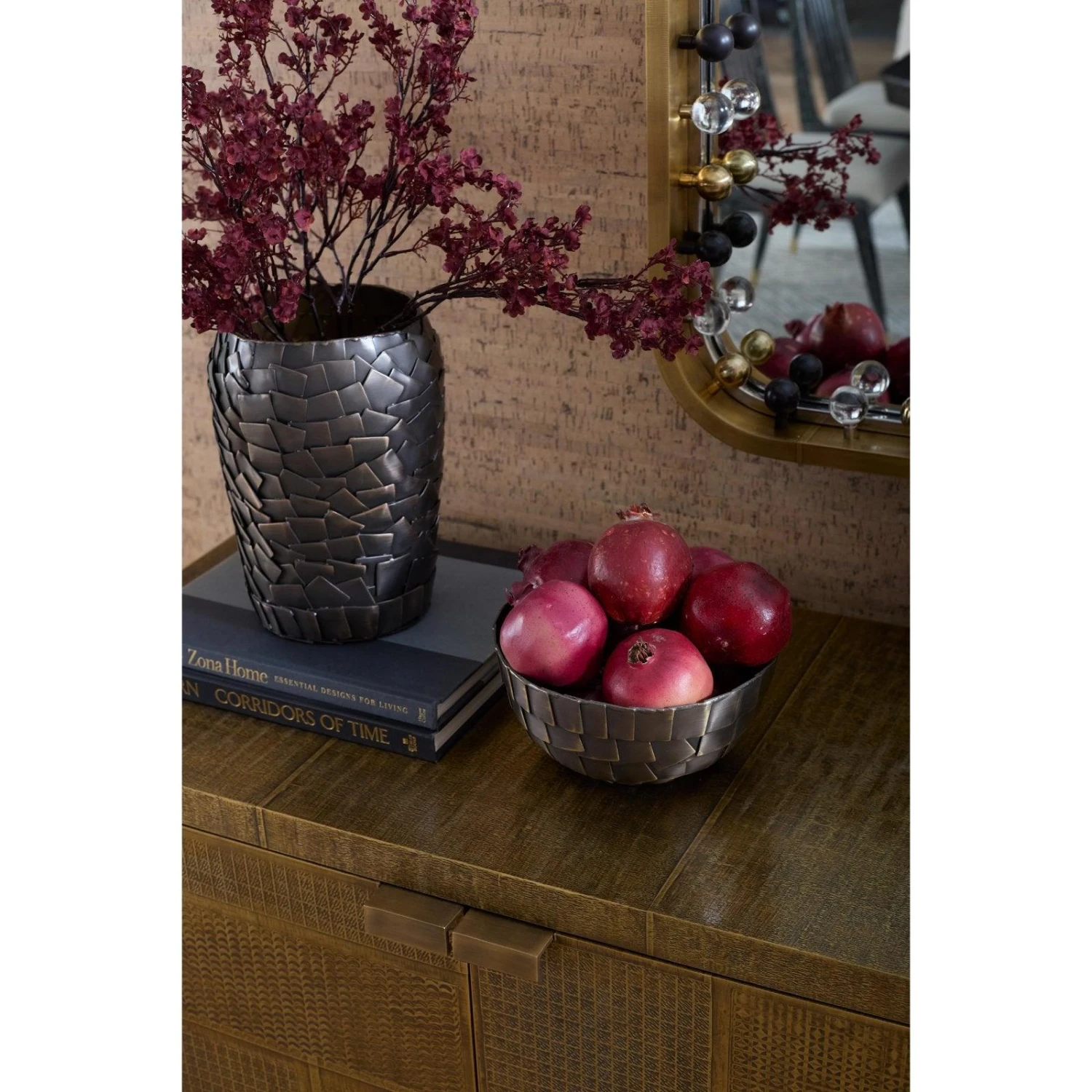 Villa & House Apsis Vase - 8 Inch 2 Villa & House Apsis Vase - 8 Inch - Image 2