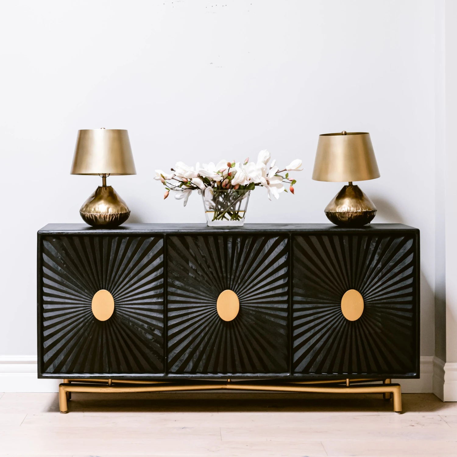 Hooker Furniture 5560-55 69in Entertainment Console 2 Hooker Furniture 5560-55 69in Entertainment Console - Image 2