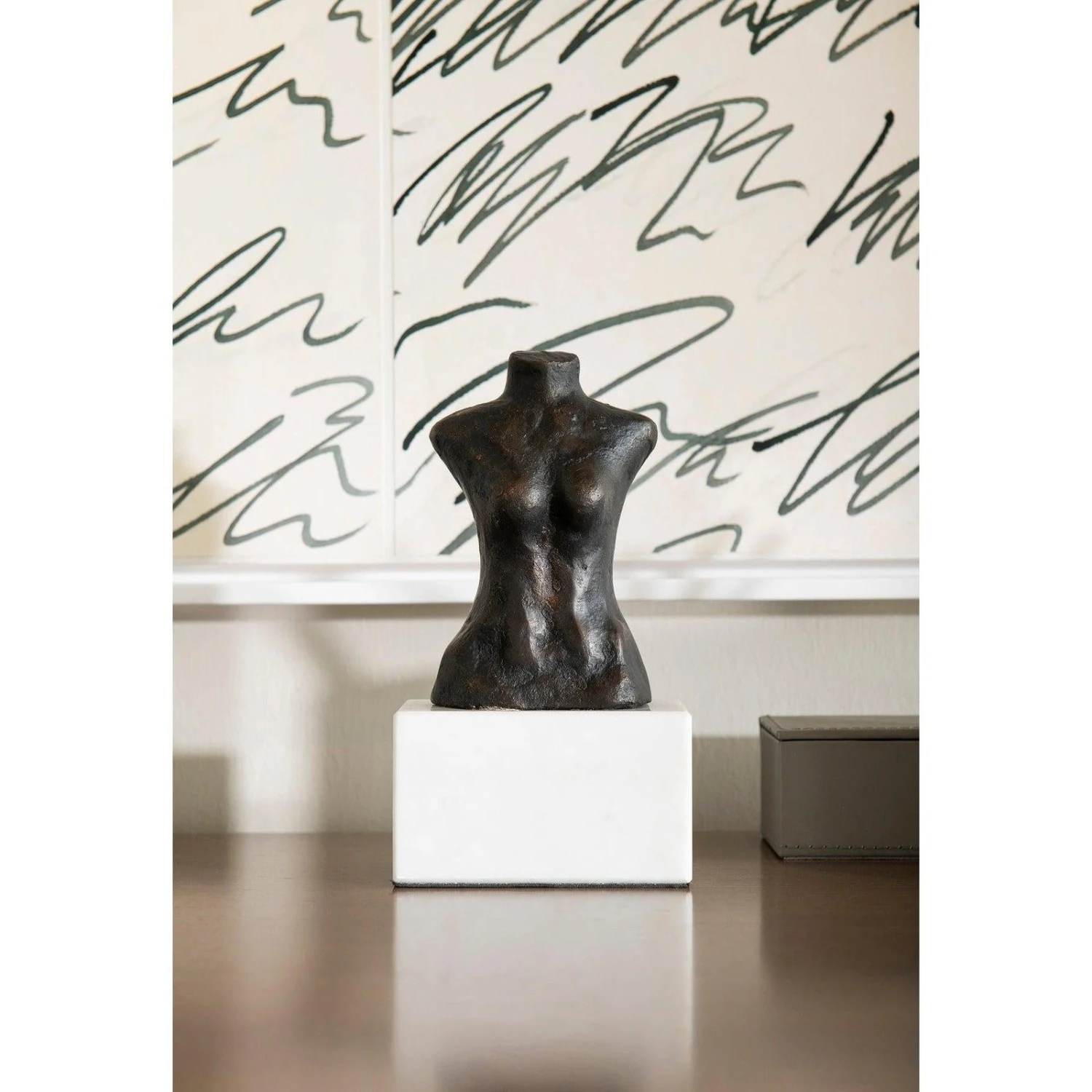 Villa & House Milo Statue 11 Villa & House Milo Statue - Image 11