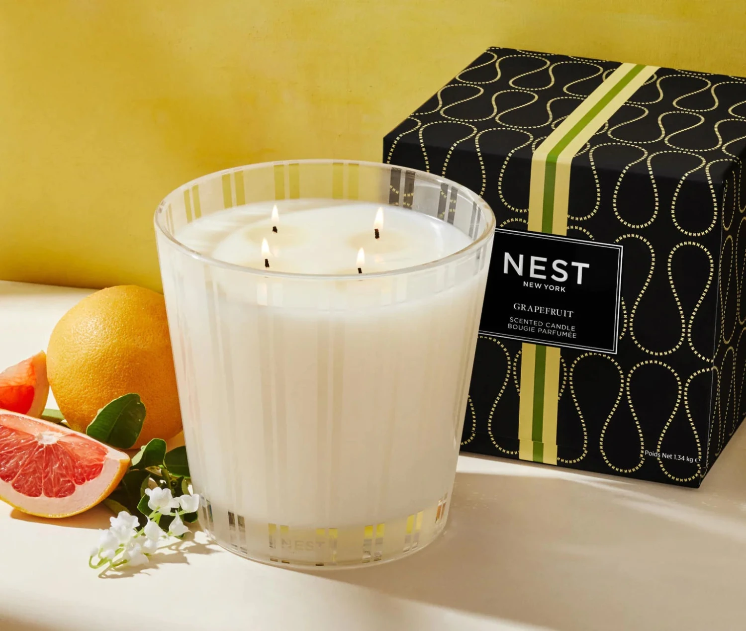 Nest Grapefruit Luxury Candle 2 Nest Grapefruit Luxury Candle - Image 2