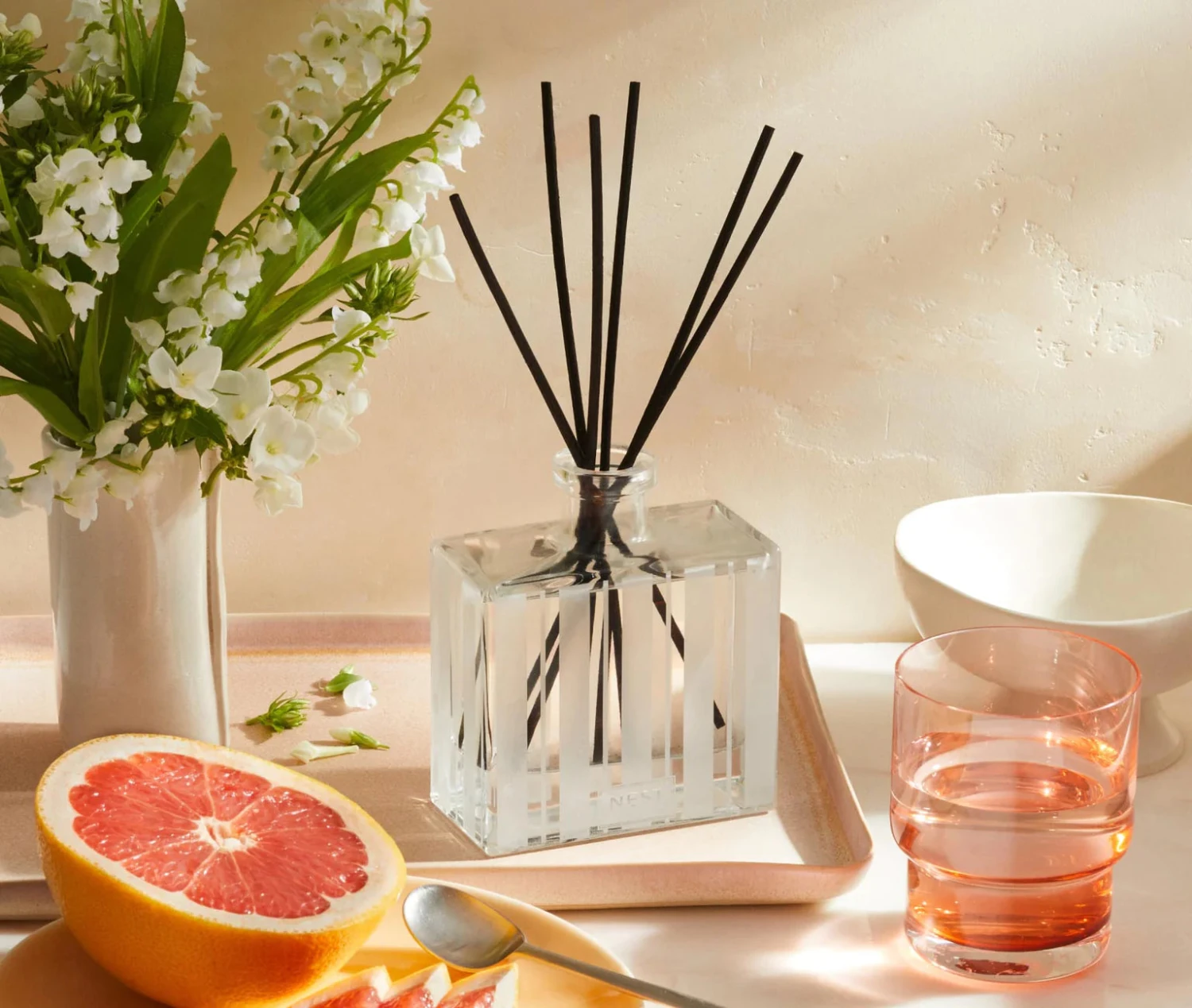 Nest Grapefruit Reed Diffuser 4 Nest Grapefruit Reed Diffuser - Image 4