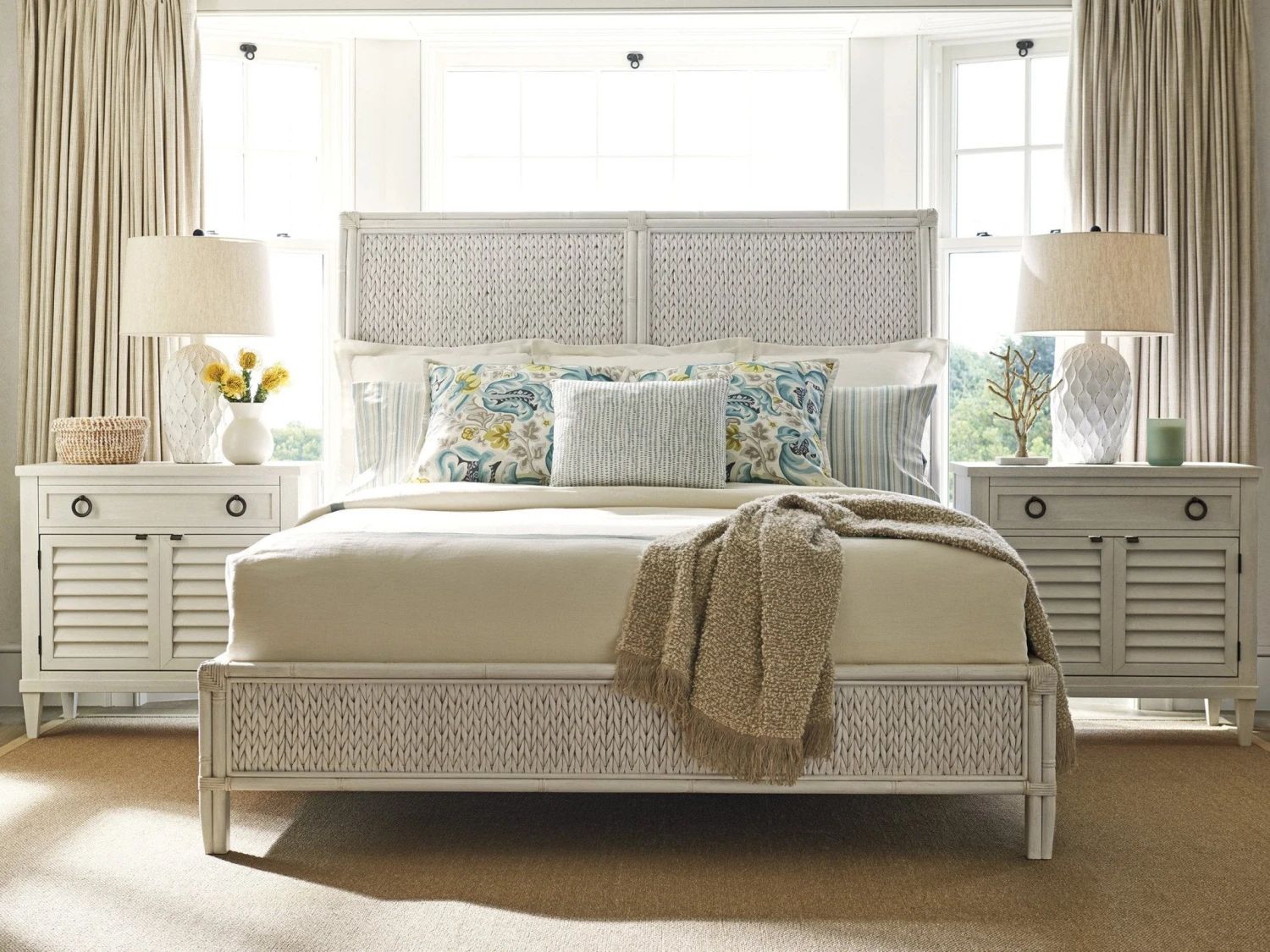 Tommy Bahama Home Ocean Breeze Siesta Key Woven Bed 2 Tommy Bahama Home Ocean Breeze Siesta Key Woven Bed - Image 2