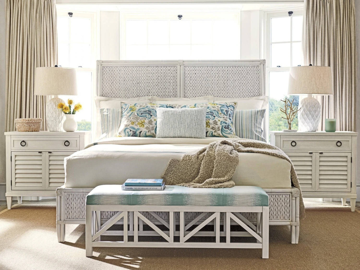Tommy Bahama Home Ocean Breeze Siesta Key Woven Bed 3 Tommy Bahama Home Ocean Breeze Siesta Key Woven Bed - Image 3