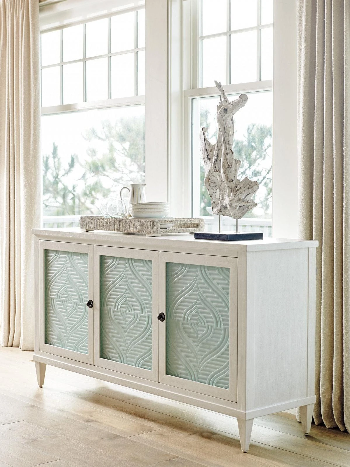 Tommy Bahama Home Ocean Breeze Turtle Point Buffet 2 Tommy Bahama Home Ocean Breeze Turtle Point Buffet - Image 2