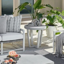 Universal Furniture Coastal Living Outdoor South Beach End Table -Grayson-Living U012814 vm 001