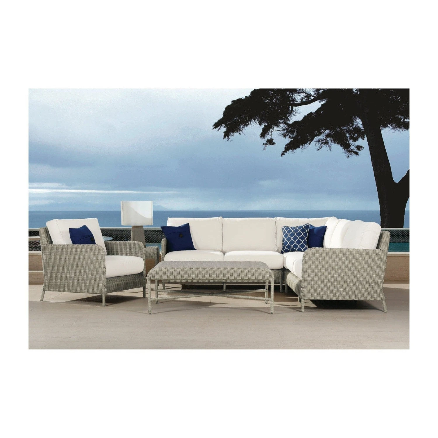 Sunset West Manhattan Coffee Table DSC 2 Sunset West Manhattan Coffee Table DSC - Image 2