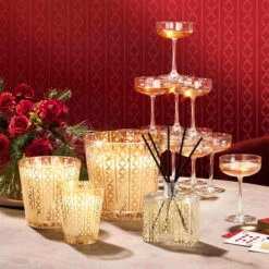 Nest Holiday Luxury Candle -Grayson-Living nestnewyork holiday candle luxury 3 720x 2b79dcf8 0d38 4b5c 801e 8ffb58eb263d